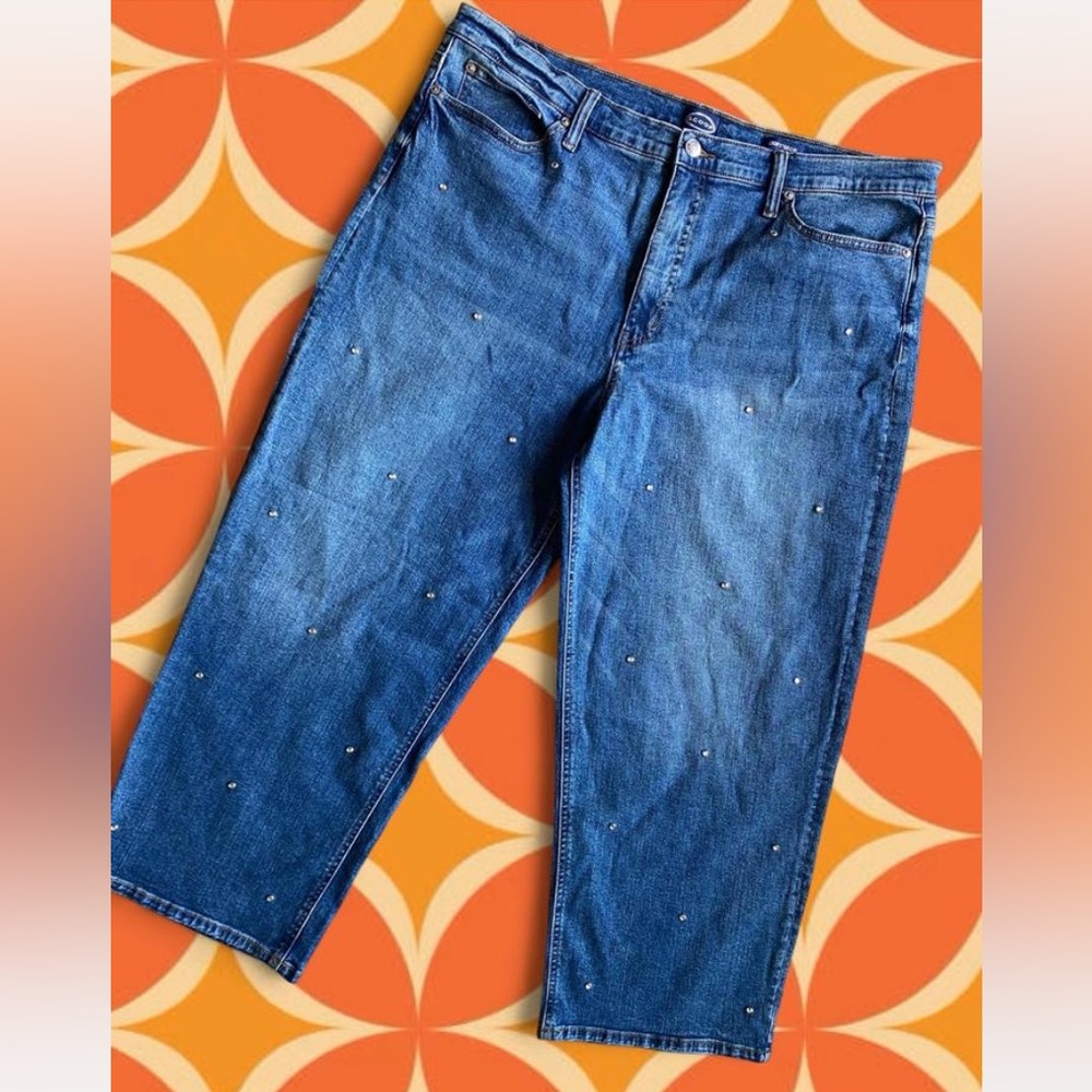 Scoop Crop Straight Leg Jeans